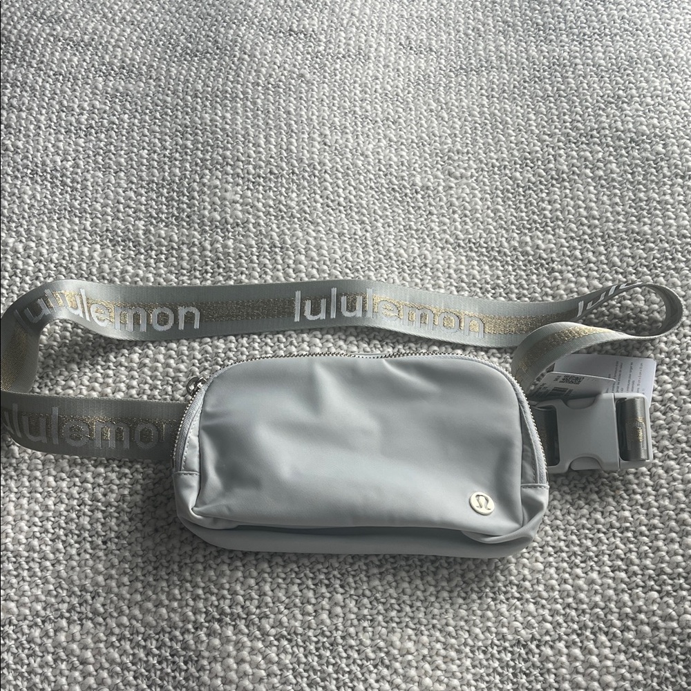 Lululemon Gray Everywhere Belt Bag